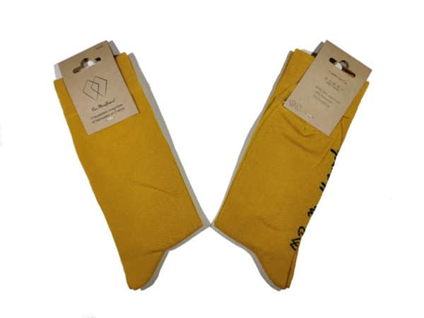 chaussettes moutarde
