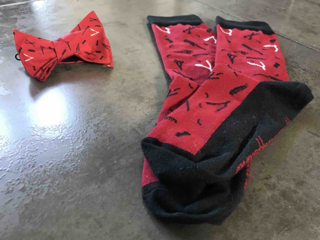 Rue Mouffetard chaussettes et noeud papillon Benjamin Movember
